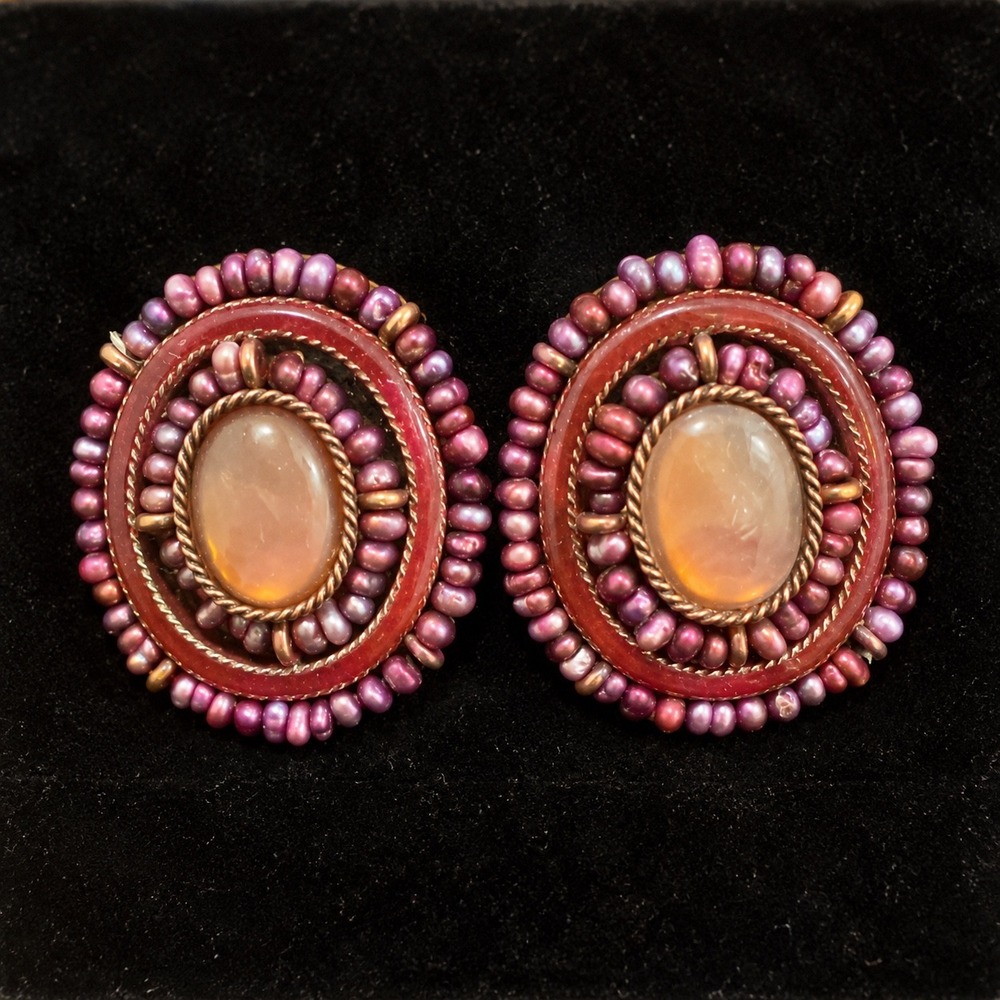 Vtg Purple Peach Glass Beaded Clip On Earrings UV Reactive Cabochon Cluster